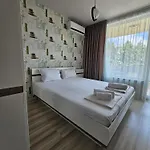 Aparthotel Olympia Complex 2*