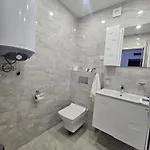 Olympia Complex 2*