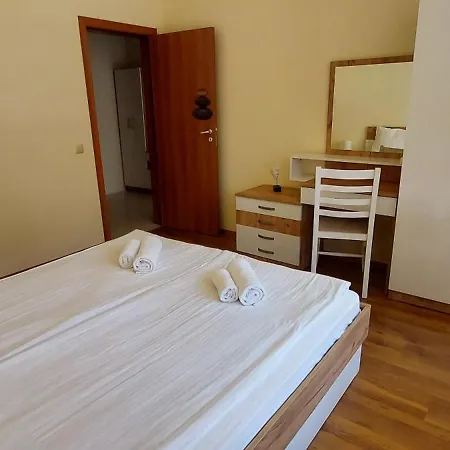 Olympia Complex 公寓式酒店 2*