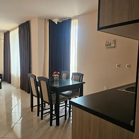 Olympia Complex Apart-hotel 2*