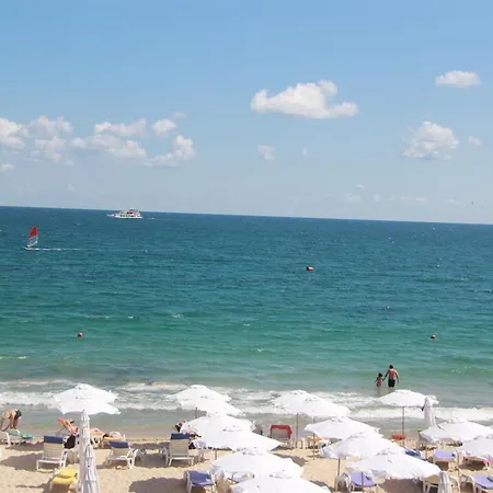 Olympia Complex 公寓式酒店 2*