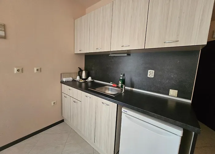 Olympia Complex Равда